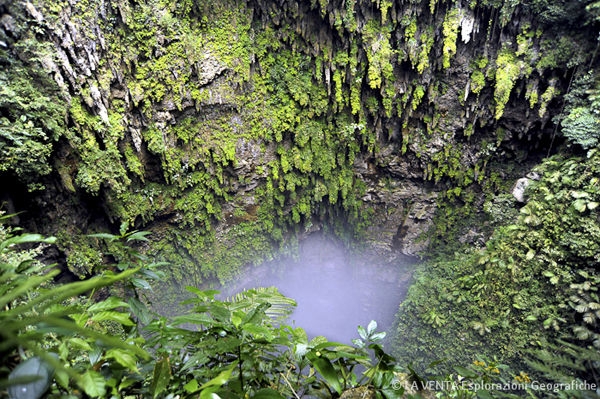 La bocca del sotano al mattino (foto Luca Sgamellotti)
